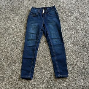 Dark wash Ankle Jeans